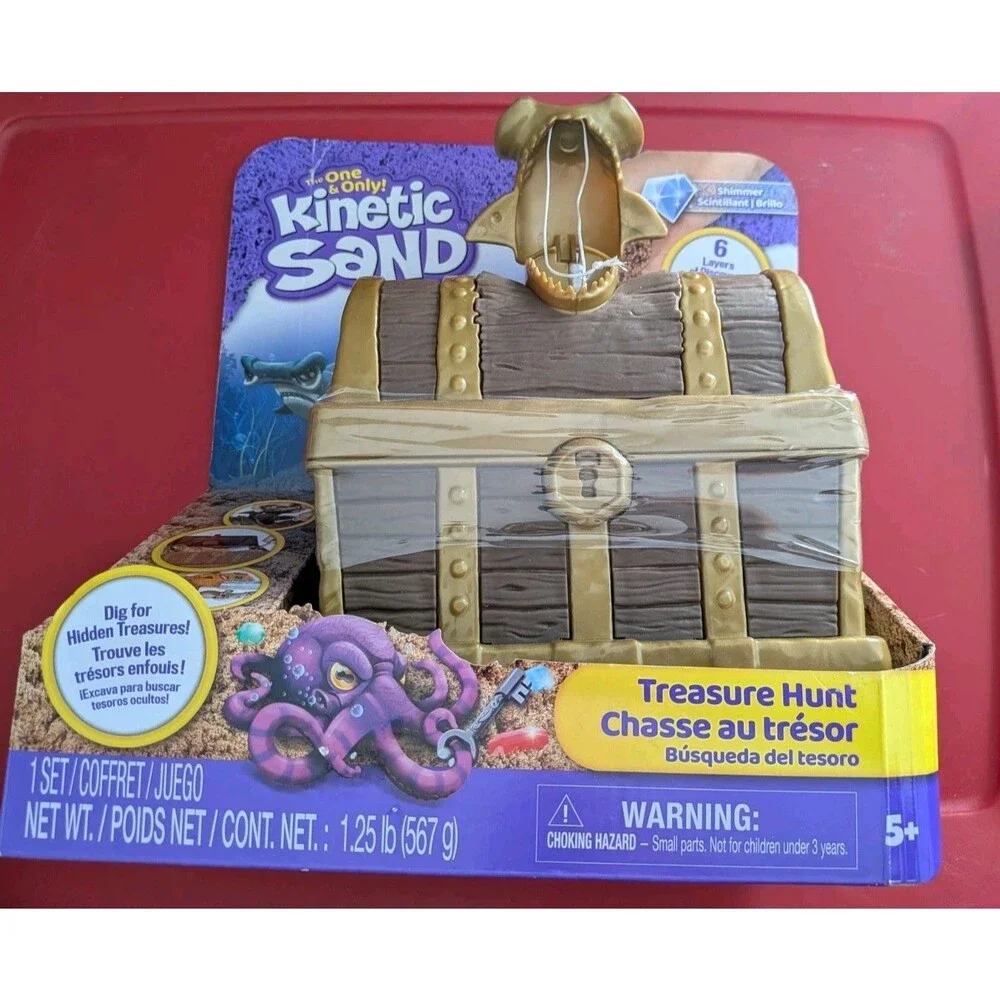 Kinetic Sand Treasure Hunt Playset with 9 Surprise Reveals, 567g Sand